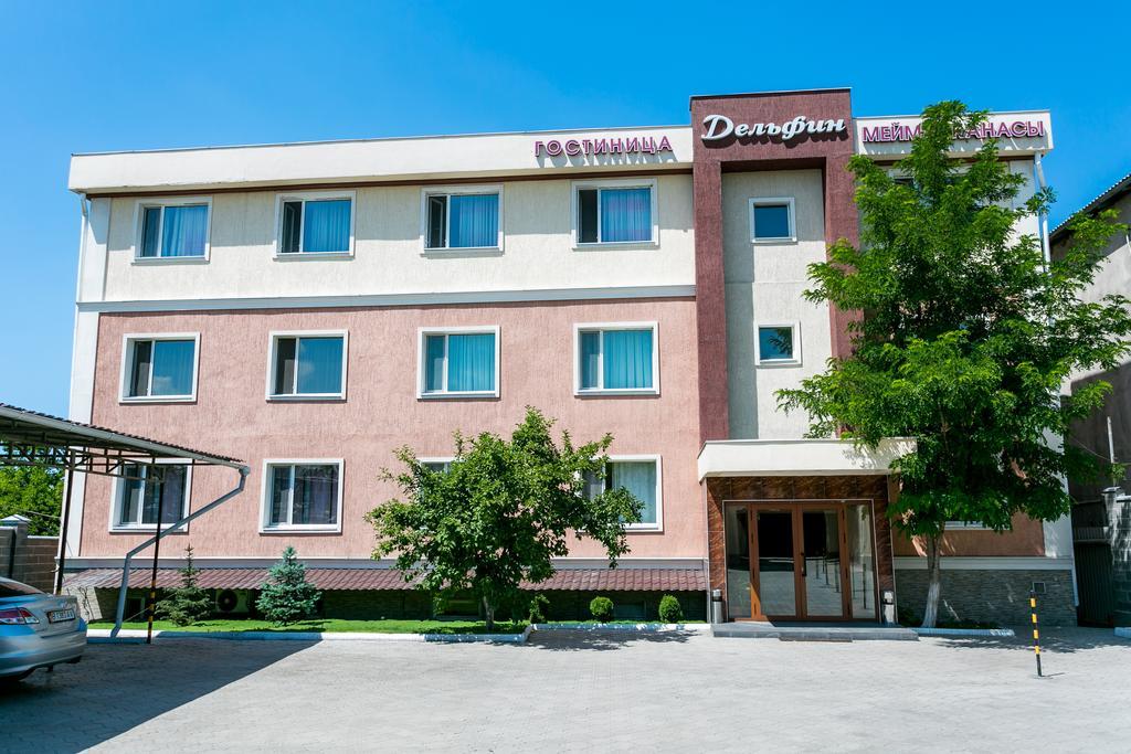 בישקק Delphin Guest House מראה חיצוני תמונה