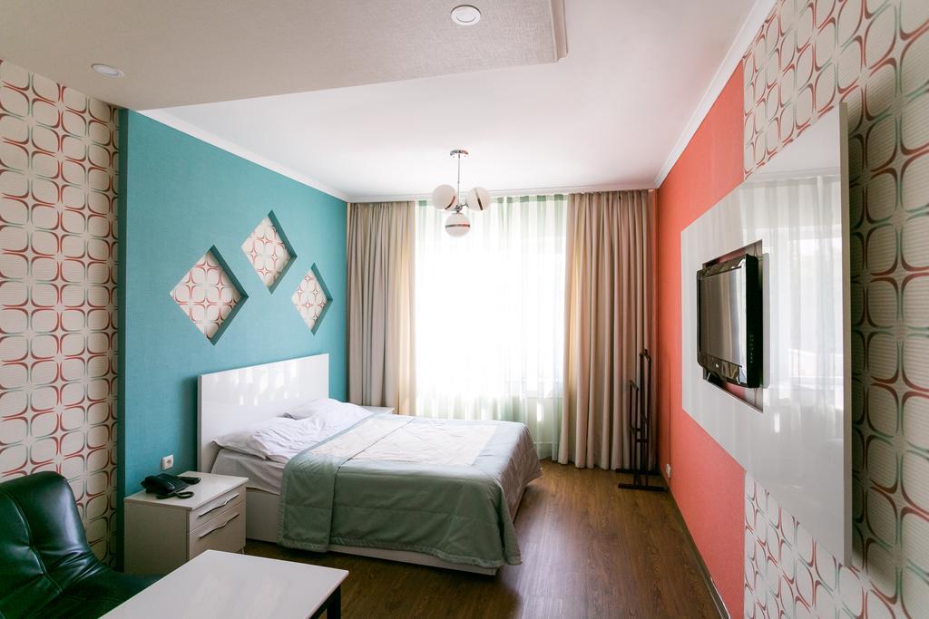 בישקק Delphin Guest House מראה חיצוני תמונה