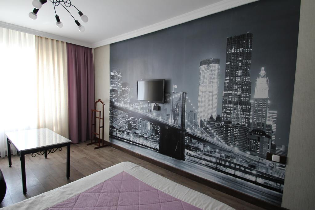 בישקק Delphin Guest House מראה חיצוני תמונה
