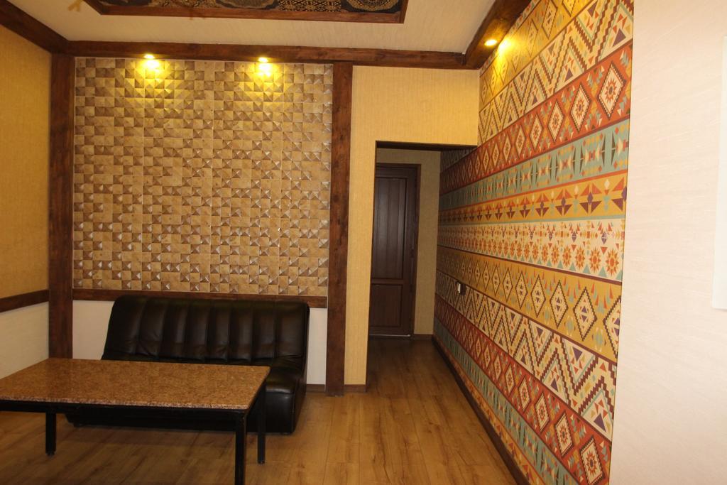בישקק Delphin Guest House מראה חיצוני תמונה